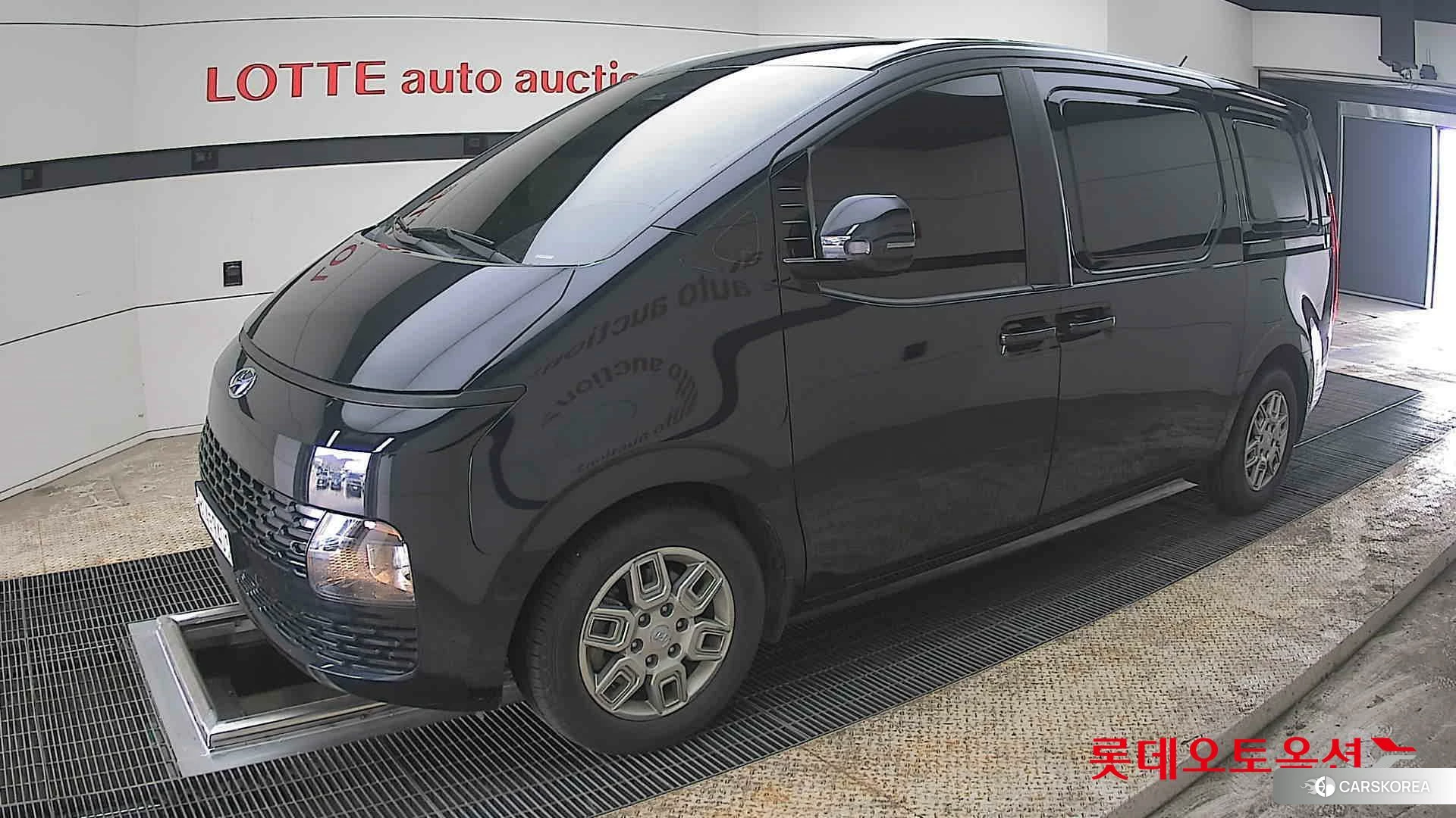 Hyundai Staria 2023 Другое из Кореи, фото 4