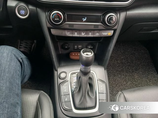 Hyundai Kona 2019 Белый из Кореи, фото 4