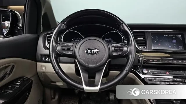 Kia The New Carnival 2018 Черный из Кореи, фото 4