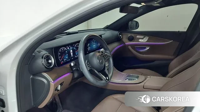 Mercedes-Benz E-Class W213 2022 Белый из Кореи, фото 4