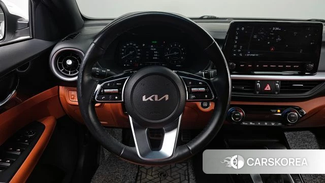 Kia The New K3 2nd generation 2022 Белый из Кореи, фото 4