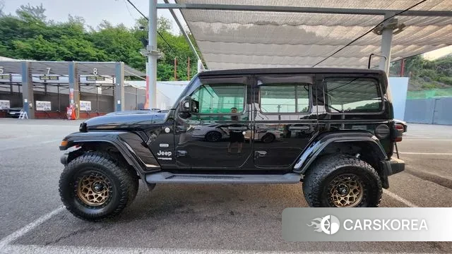 Jeep Wrangler (JL) 2022 Черный из Кореи, фото 4