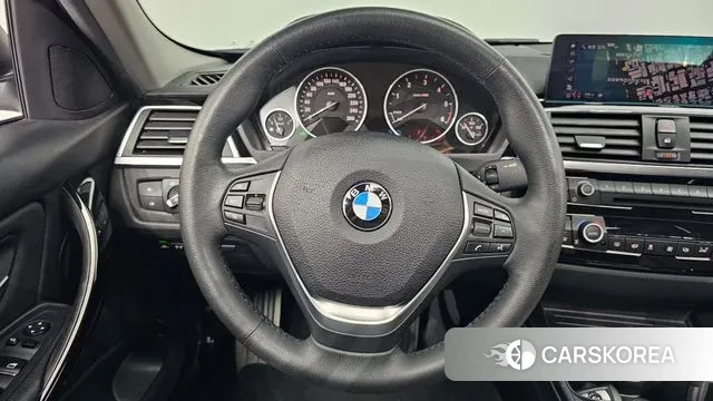 BMW 3 Series (F30) 2018 Белый из Кореи, фото 4