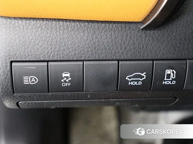 Toyota Camry (XV70) 2022 Серый из Кореи, фото 4