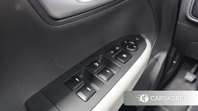 Kia The New Kia Ray 2023 Белый из Кореи, фото 4