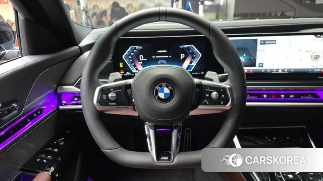 BMW 7 Series (G70) 2025 Черный из Кореи, фото 4