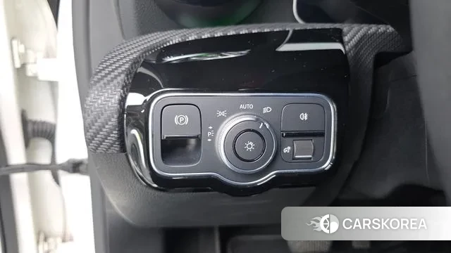 Mercedes-Benz A-Class W177 2020 Белый из Кореи, фото 4