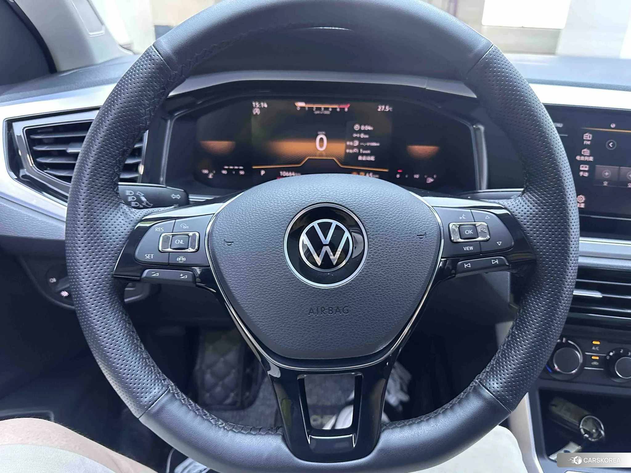 Volkswagen Polo 2023 Белый из Китая, фото 4