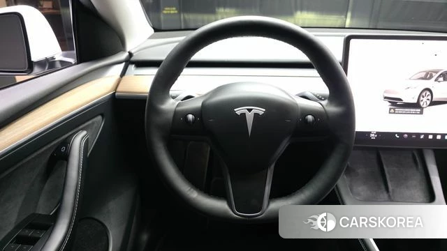 Tesla Model Y 2023 Белый из Кореи, фото 4