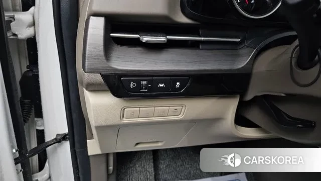 Kia Carnival 4th generation 2023 Белый из Кореи, фото 4