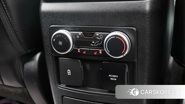 Ford Explorer 6th Generation 2022 Белый из Кореи, фото 4