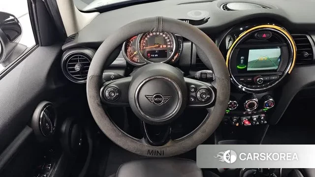 Mini Cooper 2020 Серебряный из Кореи, фото 4