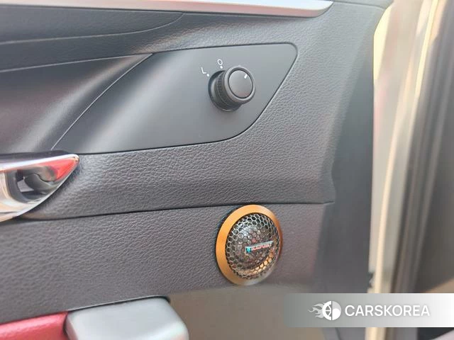 Chase T70 2023 Серебристо-серый из Китая, фото 4