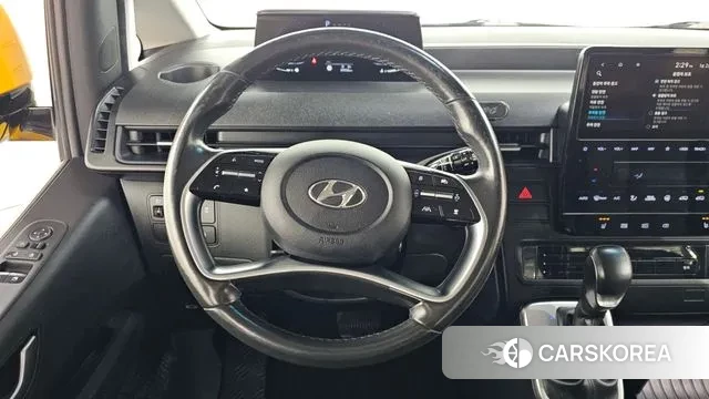 Hyundai Staria 2022 Желтый из Кореи, фото 4