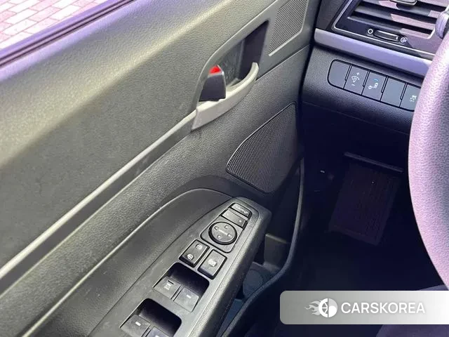 Hyundai Avante AD 2018 Белый из Кореи, фото 4