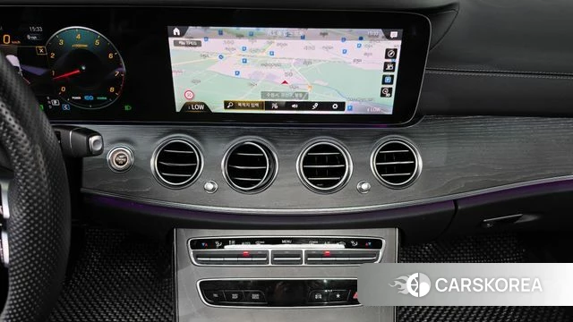 Mercedes-Benz E-Class W213 2023 Белый из Кореи, фото 4