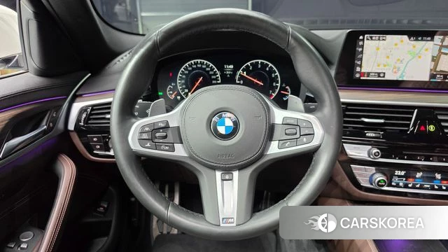 BMW 5 Series (G30) 2019 Белый из Кореи, фото 4