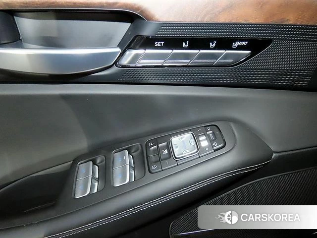 Genesis G90 2021 Черный из Кореи, фото 4