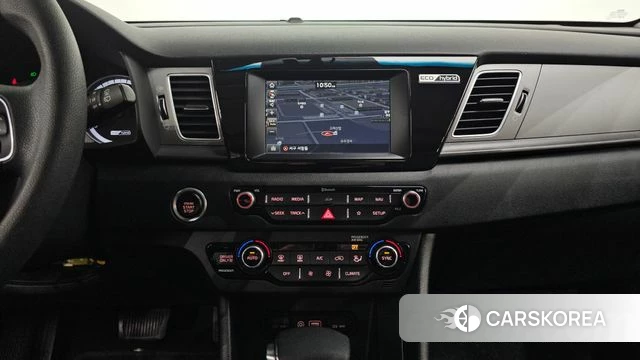 Kia Niro 2019 Белый из Кореи, фото 4