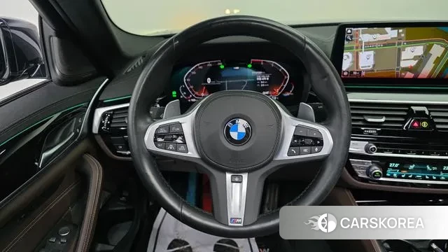 BMW 5 Series (G30) 2023 Черный из Кореи, фото 4