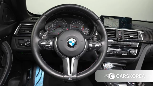 BMW M4 (F82) 2018 Светло-серебряный цвет из Кореи, фото 4