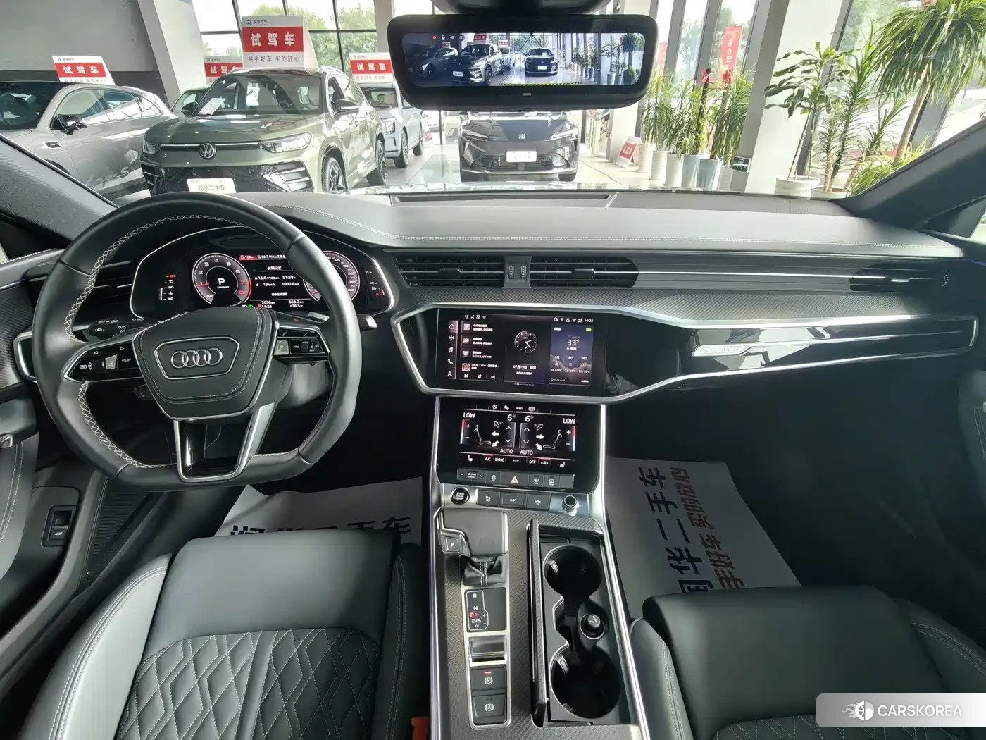Audi A7L 2025 Silver/gray из Китая, фото 4