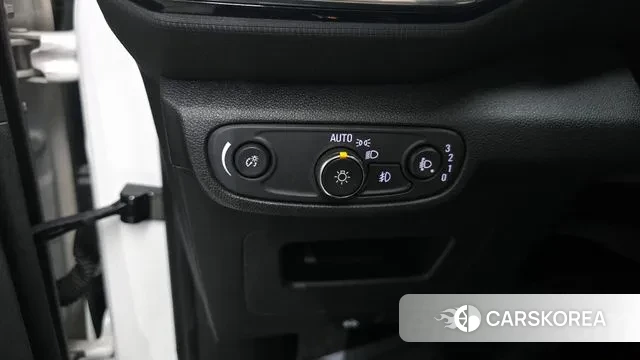 Chevrolet (GM Daewoo) Trailblazer 2020 Белый из Кореи, фото 4