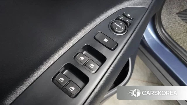 Kia Stonic 2018 Синий из Кореи, фото 4