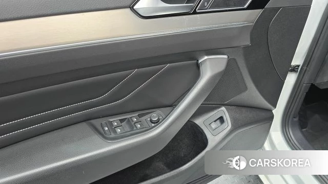Volkswagen Passat GT (B8) 2021 Белый из Кореи, фото 4