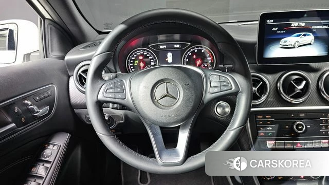 Mercedes-Benz A-Class W176 2018 Белый из Кореи, фото 4