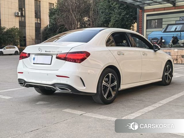 Mercedes-Benz Class A 2024 Белый из Китая, фото 4