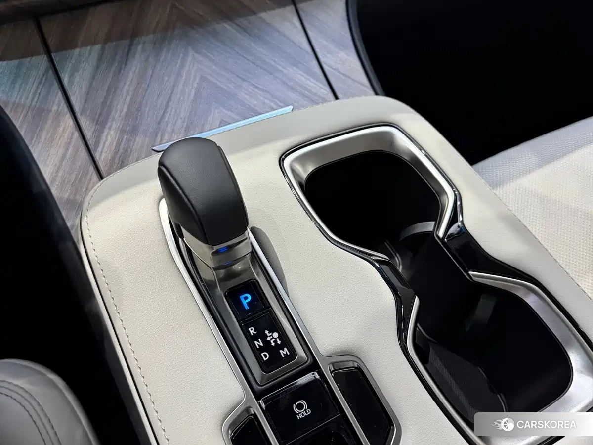 Lexus LM 2026 Белый из Китая, фото 4