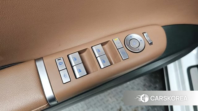 Hyundai Grandeur Hybrid (GN7) 2023 Белый из Кореи, фото 4