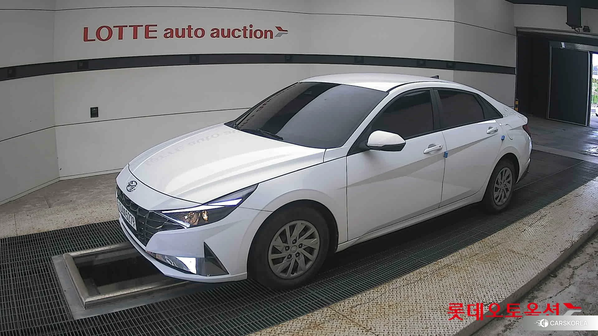 Hyundai Avante 2021 Polar White из Кореи, фото 4