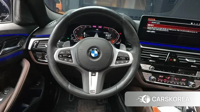 BMW 5 Series (G30) 2023 Черный из Кореи, фото 4