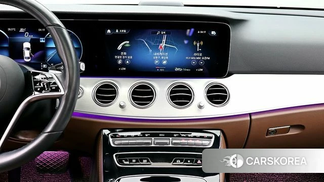 Mercedes-Benz E-Class W213 2021 Белый из Кореи, фото 4