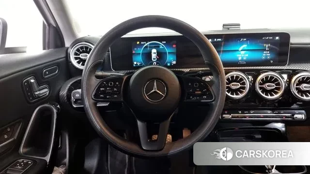 Mercedes-Benz A-Class W177 2020 Белый из Кореи, фото 4