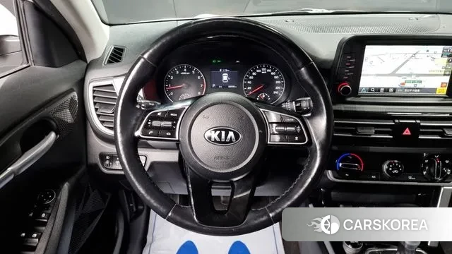 Kia Seltos 2021 Белый из Кореи, фото 4