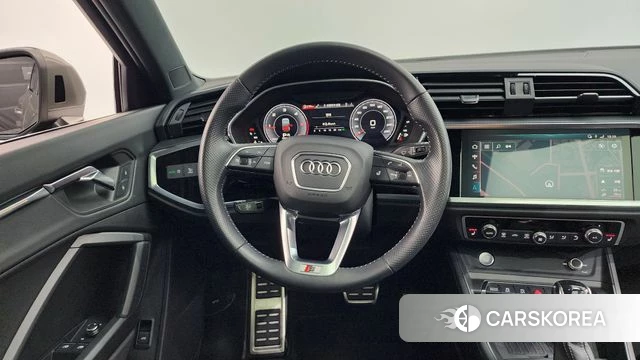 Audi Q3 (F3) 2020 Серый из Кореи, фото 4
