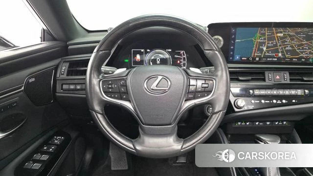 Lexus ES300h 7th generation 2024 Белый из Кореи, фото 4