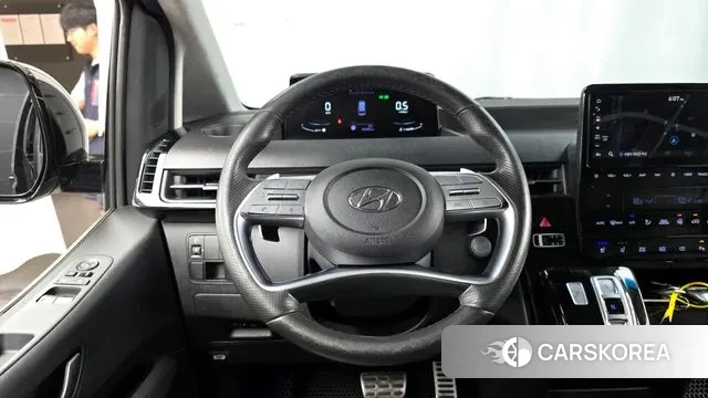 Hyundai Staria 2022 Черный из Кореи, фото 4