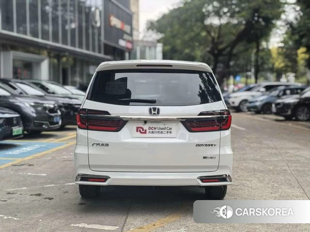 Honda Odyssey 2025 Белый из Китая, фото 4