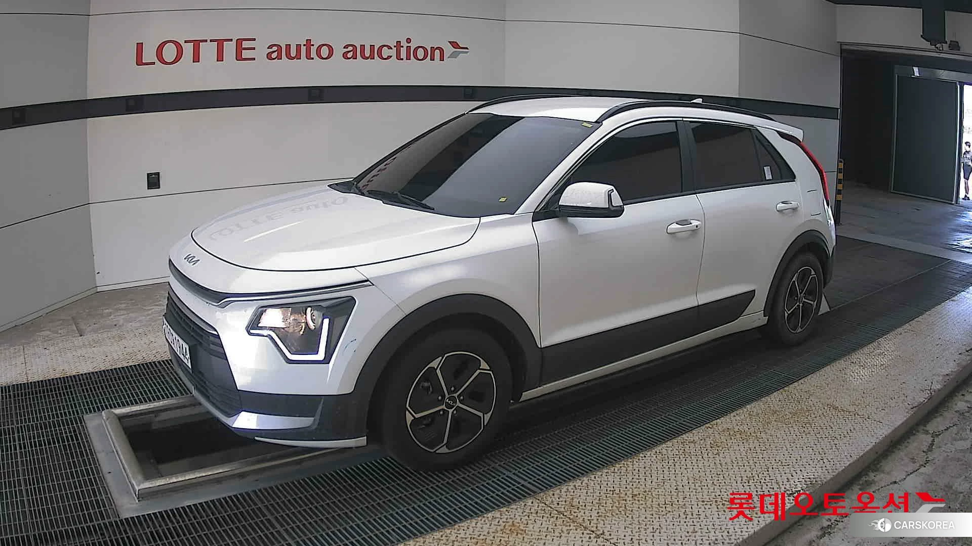 Kia Niro Hybrid 2022 Snow White Pearl (optional) из Кореи, фото 4
