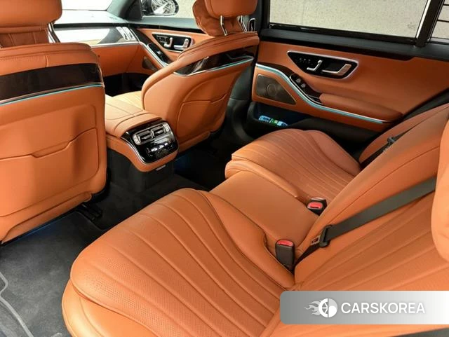 Mercedes-Benz S-class 2023 Черный из Китая, фото 4