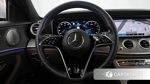 Mercedes-Benz E-Class W213 2022 Белый из Кореи, фото 4