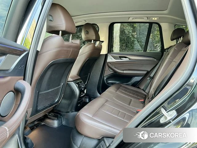 BMW X3 2021 Черный из Китая, фото 4