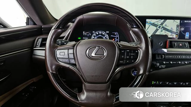 Lexus ES300h 7th generation 2019 Серебристо-серый из Кореи, фото 4