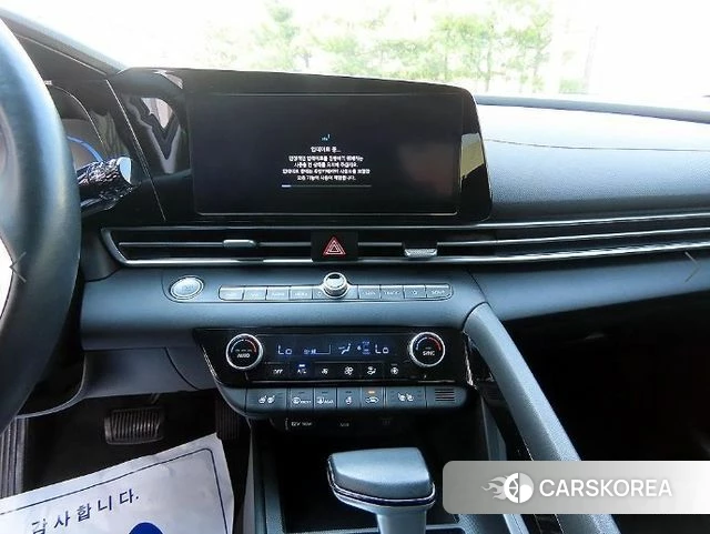 Hyundai The New Avante (CN7) 2023 Белый из Кореи, фото 4