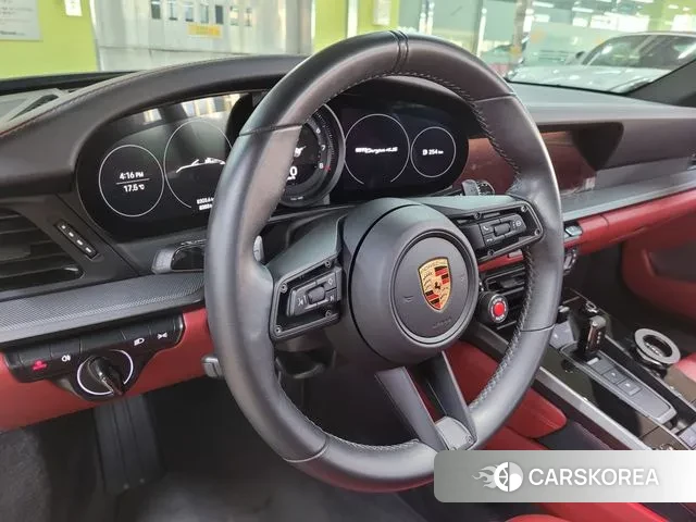 Porsche 911(992) 2023 Темно-зеленый из Кореи, фото 4