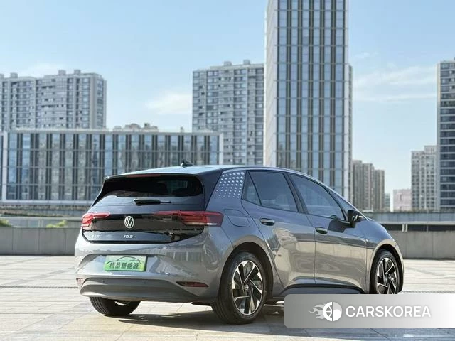 Volkswagen ID.3 2023 Темно-серый из Китая, фото 4